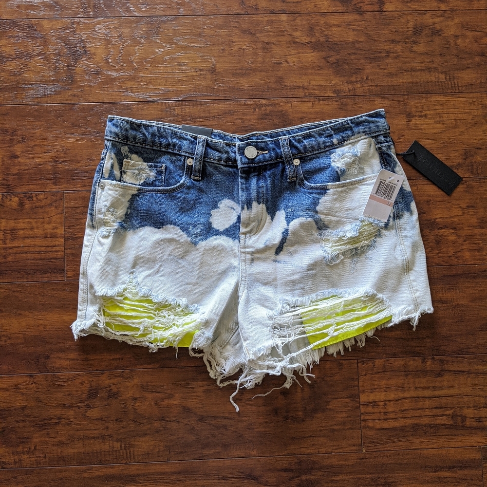 🌺BLANK NYC Distressed Shorts